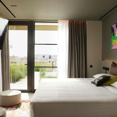 Moxy Athens City Hotel Eksteriør billede