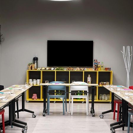 Moxy Athens City Eksteriør billede
