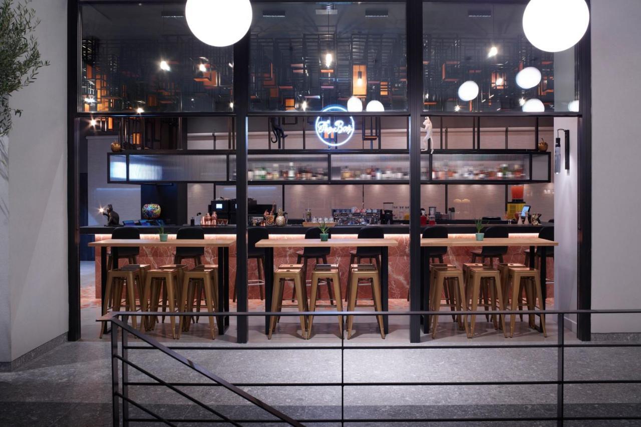 Moxy Athens City Eksteriør billede